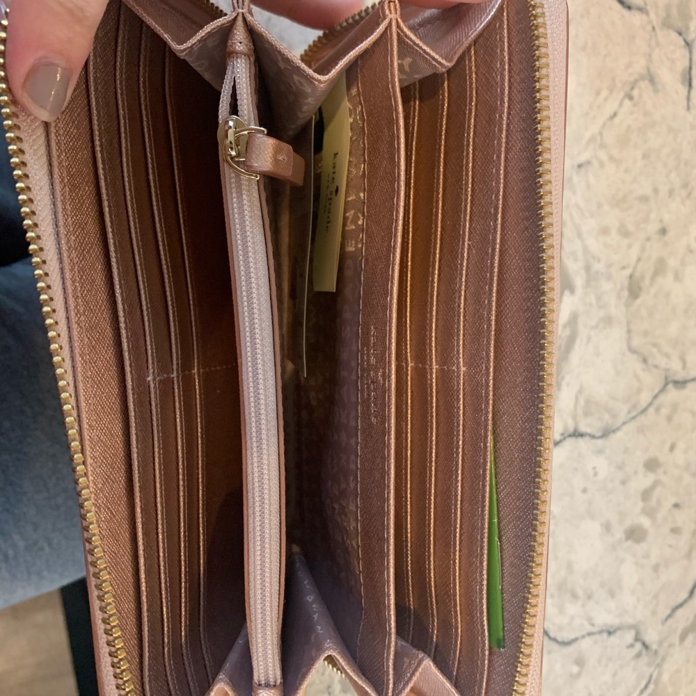 Wallet - Picture 5 of 5